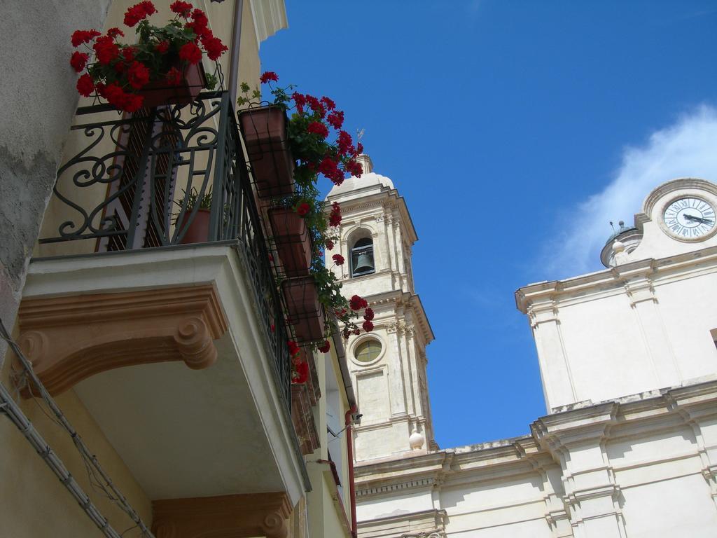 Piazza San Pantaleo Panzió Sorso Kültér fotó